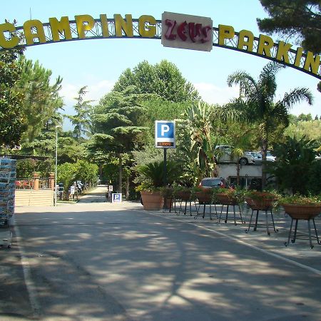 Camping Zeus Otel Pompei Dış mekan fotoğraf